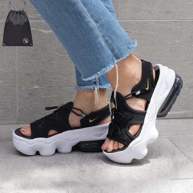 나이키 여성 에어맥스 코코 키높이 샌들 슬리퍼 블랙화이트 (PGN짐쌕가방 지급)