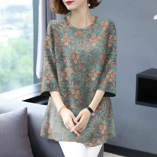 봄 여름 중년 여성 냉장고 티셔츠 패션 엄마 루즈핏 아이스 플라워 티셔츠 캐주얼 여자 7부 소매 상의 YCY