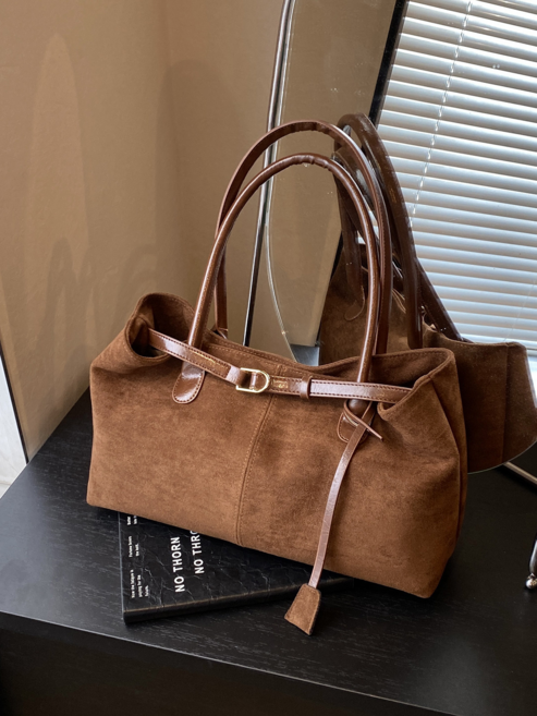 가방 크로스백 스웨이드 가방 명품가방 토트백 여성가방 미니크로스백 직장인 일상 명품크로스백 핸드백 여성크로스백 반달크로스백 기프트 짐 스웨이드 가방 여성백 가방추천 손가방 숄더