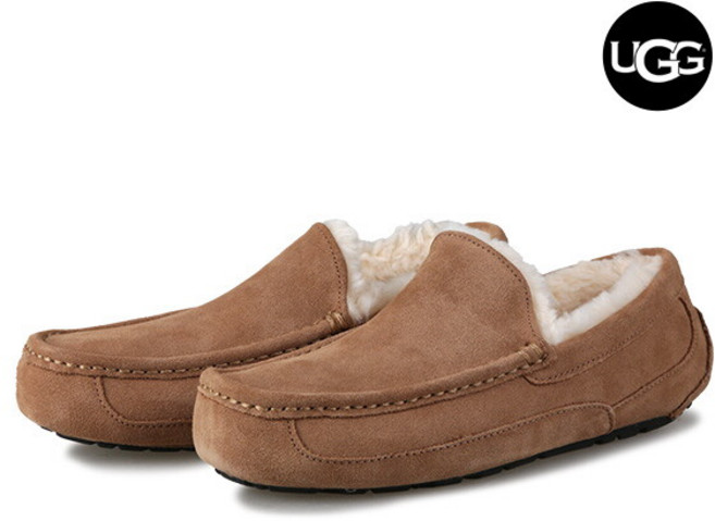 [UGG] [어그(슈즈)] 애스콧 남자 양털 모카신 겨울 방한 로퍼 1101110-CHE
