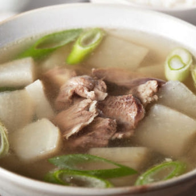 조선푸드 한우로 끓인 소고기무국 550g X 3팩 HACCP 인증