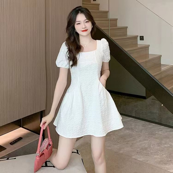 Chephie 퍼프소매 엠보 슬림핏 미니 원피스