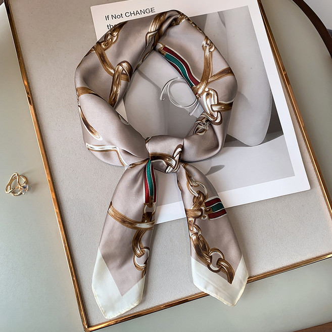 실크 스카프 작은 스카프 캐주얼 오피스룩 엄마등원룩