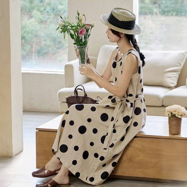 삼제태전 여름 빅사이즈 여성용 롱 원피스 문예 스타일 민소매 도트 루즈핏 캐주얼 면리넨 나시 원피스