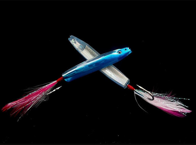 SEAPRO 弓角 岸拋 鐵板 假餌 50mm / 63mm, 鐳射藍,6.3公分/2.6g  (一盒2入）, 1個