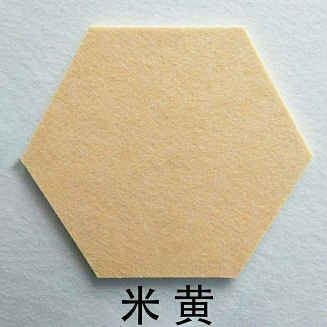 good 六邊形毛氈牆貼軟木板照片牆作品展示板室內辦公室裝飾留言板, 米黃 5片裝, 1個