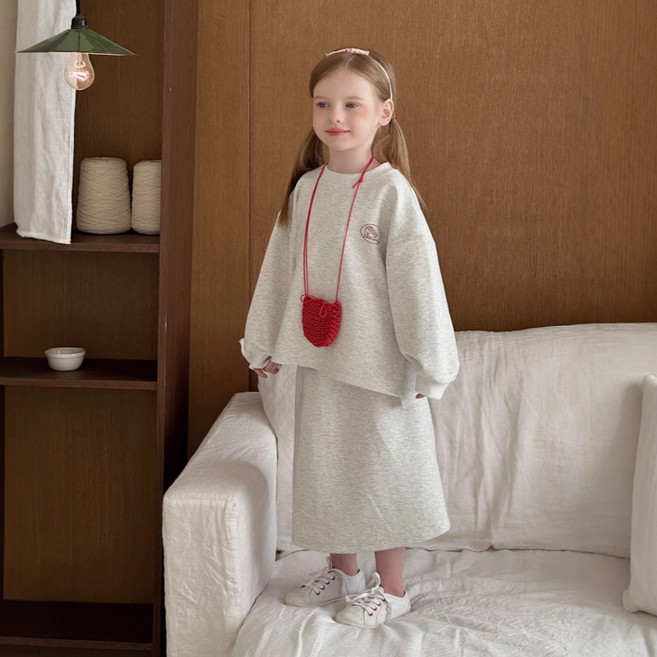 [PONYOEUNO] 여아 멜란지 오버핏 스웻맨투맨 + 롱스커트