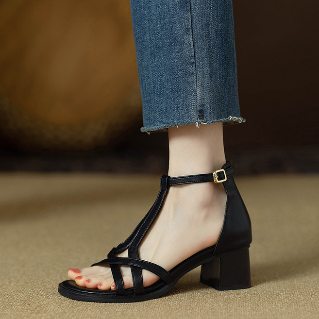 FINEART 여성 여름 소프트 가죽 통굽토오픈 5cm 샌들