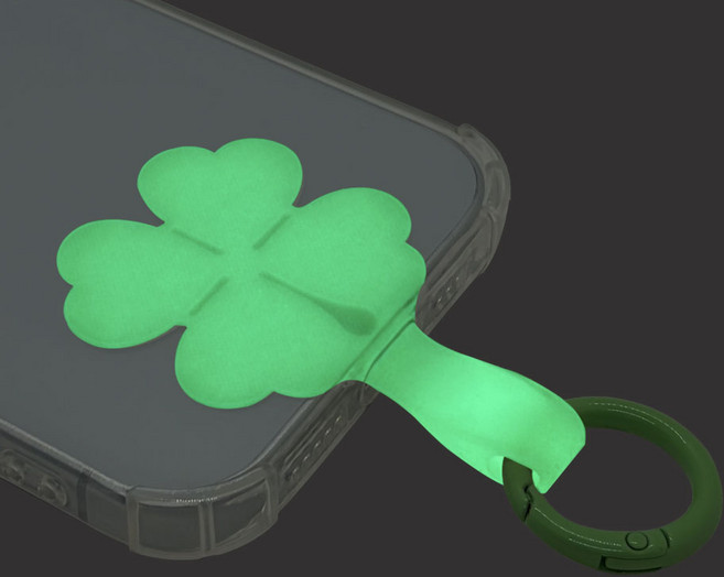 럭키 글로우 네잎클로버 야광 실리콘 태그홀더 휴대폰 고리, 1개, 그린