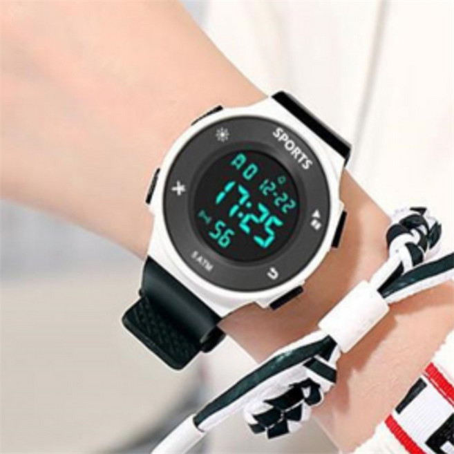 어반블루 방수 전자 손목시계 블랙 화이트 초등학생시계