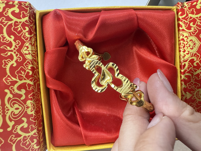 純金手鍊 時尚設計 贈禮首選