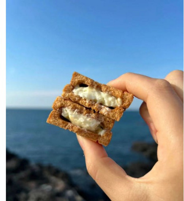 한라산도 우도땅콩 버터샌드쿠키 샌드쿠키 9개입 open 마음 쿠키 버터샌드 한라산도 카라멜 수제쿠키 버터앤쉘터 우도땅콩 제주샌드 마음샌드 답례쿠키