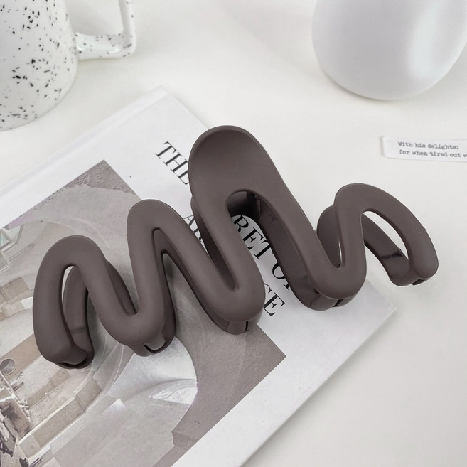 波浪造型鯊魚夾 磨砂霧面髮夾 盤髮抓夾