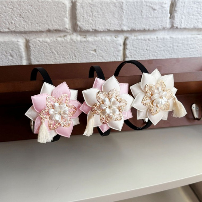 큐빅 크리스탈 테슬 배씨 머리띠