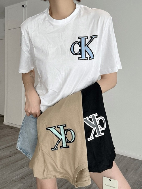 캘빈클라인 25SS 여성 CK 로고 그래픽 반팔 티셔츠 3색 택1 4R8029S [오늘출발]