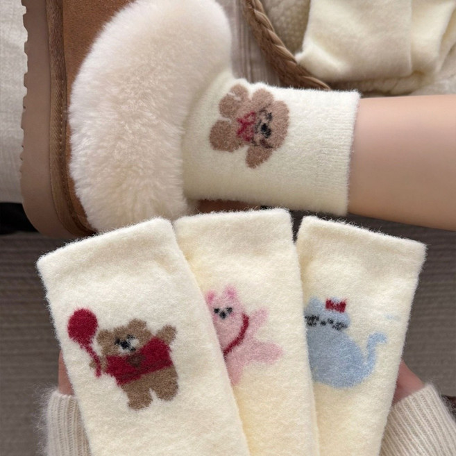 Banjiwu 여성 양말 귀여운 겨울 수면 양말 양말 중목 양말 장목 양말 중목 양말 도톰한 보온 수면 양말 세트 운동 무압박 면 양말 4족 세트