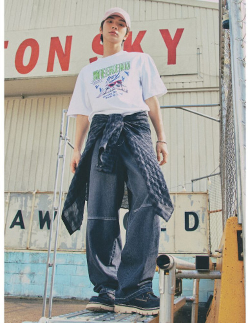 [에잇세컨즈] 저밀도 워싱 데님 팬츠 블랙 (454421LP15)