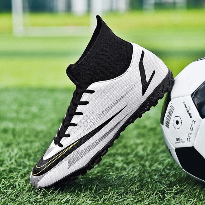 인조잔디 초경량 풋살화 편한 발볼넓은 축구화