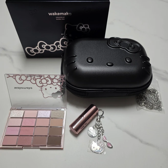 웨이크메이트 헬로키티 블랙에디션 립앤아이키트+헬로키티 키링, 02 쿨톤, 1개 - 쿠팡