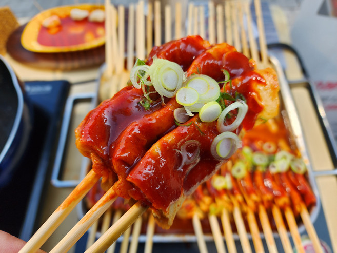 [리뉴얼] 제천빨간오뎅 떡오뎅세트(꼬지오뎅10개+밀떡150g+소스150g+육수300ml), 1세트, 300ml