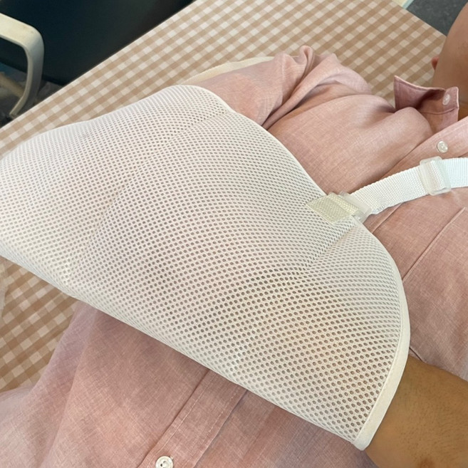 마루마켓_ 무리가 가면 안되는 팔과 어깨를 위한 암슬링 깁스팔걸이 통풍형 팔고정 암슬링 화이트, 1개