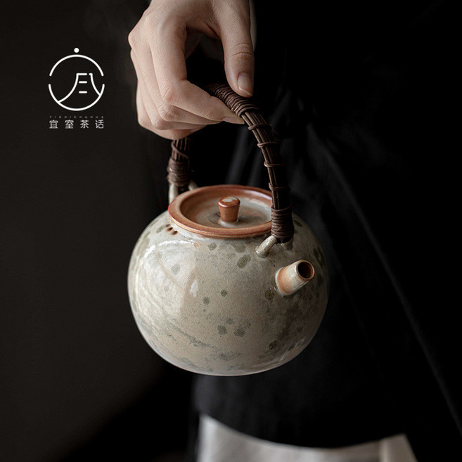 HUSHANG TANG 宣室茶話 柴燒窯變提樑壺, 水墨柴燒, 1個
