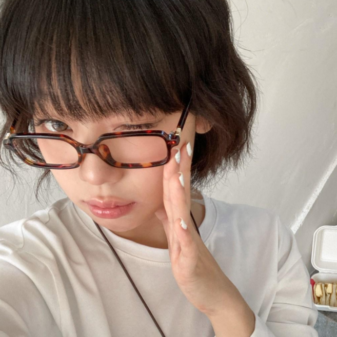 블루씨티 토티 사각 프레임 빈티지 안경