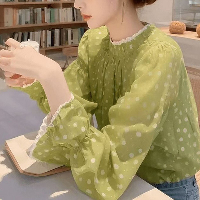 슬림소녀 여성 봄 가을 터틀넥 블라우스 예쁜 디자인 상큼 플라워 퍼프 셔츠