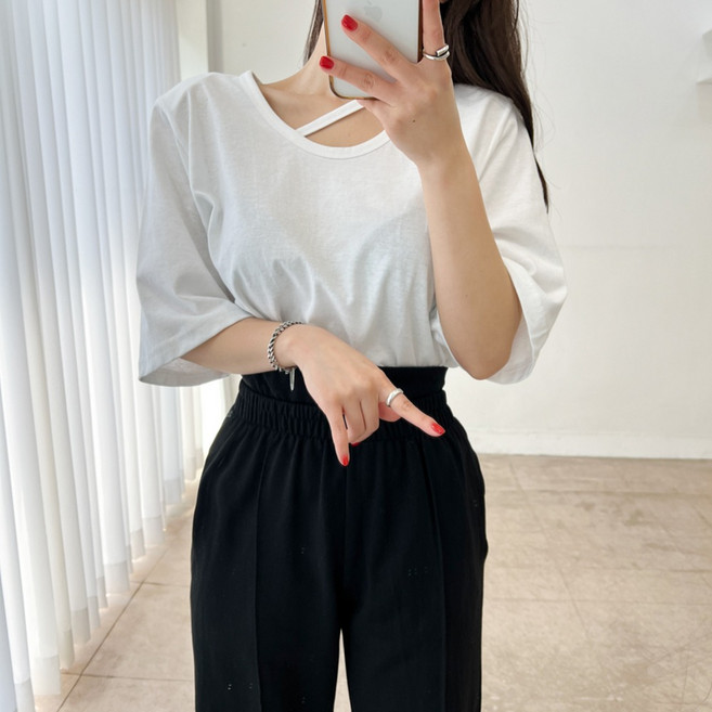 유넥 사선 끈 라운드 트임 루즈핏 패드 반팔 티셔츠 4color