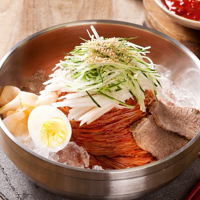 [마녀바스켓]매콤달달 함흥 비빔냉면 10인분 (냉면2kg+비빔장10개), 2kg, 1세트