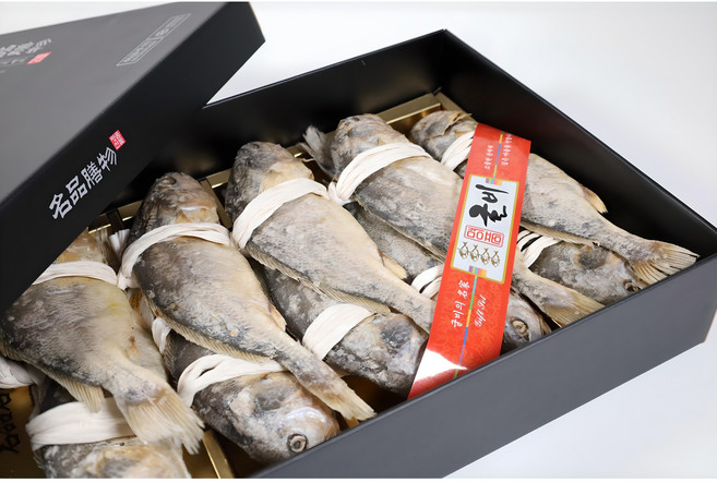 영광 법성포 전통 보리굴비 굴비사유 10마리 25~26cm 모임 답례품 거래처 선물세트 대량 발송 문의 가락시장 도매몰 대산수산 비늘긁는칼 사은품증정, 10개, 25~27cm