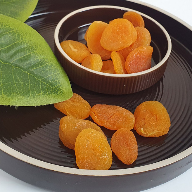 미웰 건살구 수입 1kg, 1개