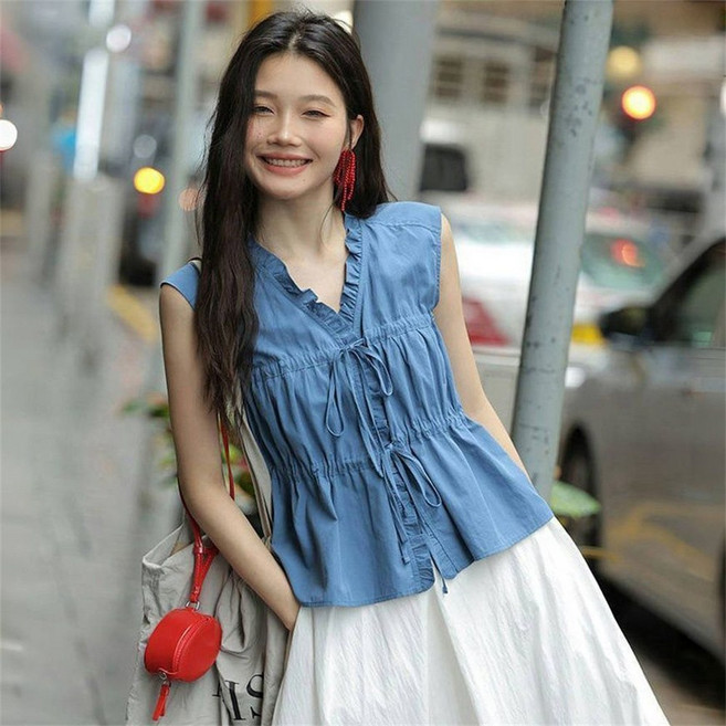 25 여성셔츠 블라우스 남방 여름 무소매 브이넥 셔츠 프릴 장식 허리 조끼 블라우스 데님 컬러 캐주얼 탑 ZBW26031688