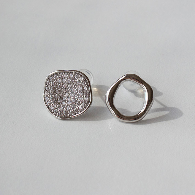 라퐁텐 신디 파베 링 언발 스터드 은침 귀걸이