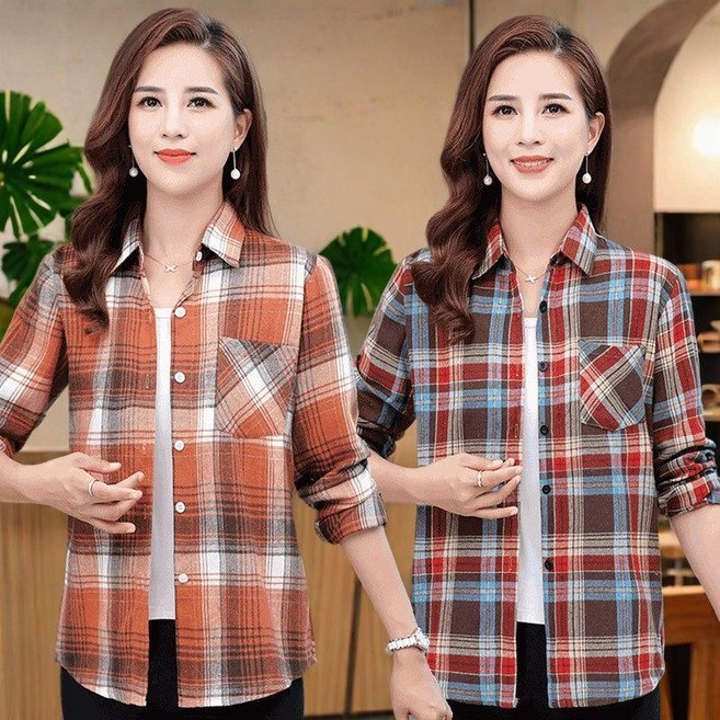 1+1 중년 여성 터틀넥 긴팔 셔츠 봄가을 루즈핏 얇은 체크 남방 캐주얼 코디 코트 상의 SJS