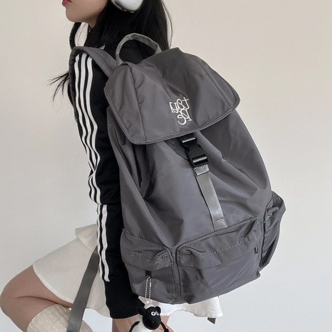 포인바이수 남녀공용 데일리 나일론 레터링 보부상 백팩