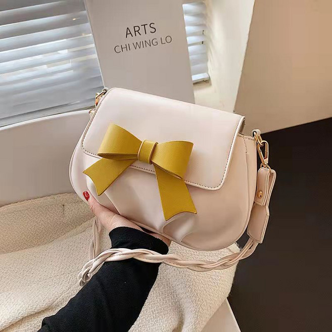 韓版高級感設計褶皺雲朵包 蝴蝶結包包 單肩斜挎包 仙女包包 褶皺包 鏈條包 腋下包 手提包, 黃色