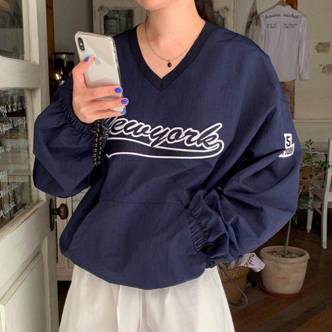 Makone 여성 긴팔 티셔츠 브이넥 레터링 루즈핏 밑단 스트링 캐주얼 티 데일리룩