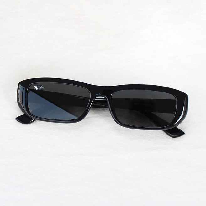 RB4436D 긱시크 사각 뿔테 레이벤 선글라스