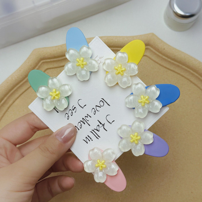 [반디샵] 아기자기한 벚꽃 모양 집게핀 6종