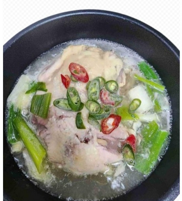 [올반] 유황을먹여키운닭 영양삼계탕 국내산닭고기 인삼 찹쌀 국수나떡을추가해풍성하게완성, 1개, 900g