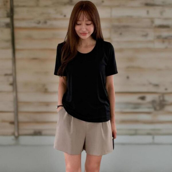 [신상오픈런] 여성 데일리 뒷트임 라운드넥 스판 레귤러핏 반팔티