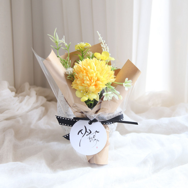 어반블루메 퐁퐁 국화 미니 조화 꽃다발 납골당 꽃다발 부착형, 노랑, 1개