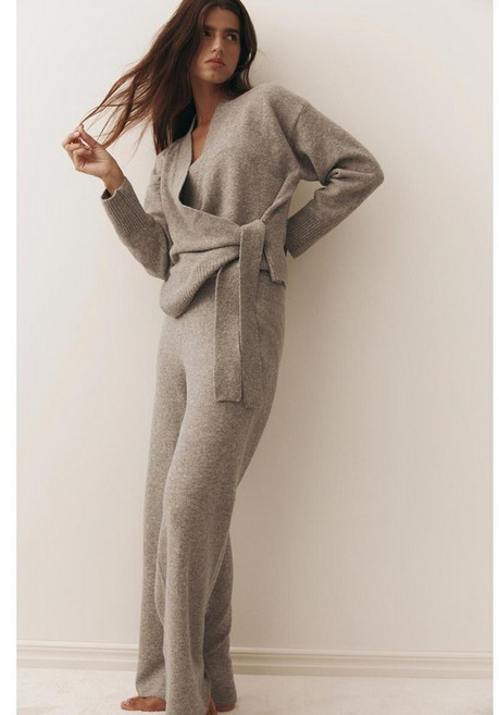 국내백화점 H&M 가디건 브랜드관 랩스타일 니트 더스티 베이지 멜란지 1297873001 커플 사무실 (BK파우치 증정)