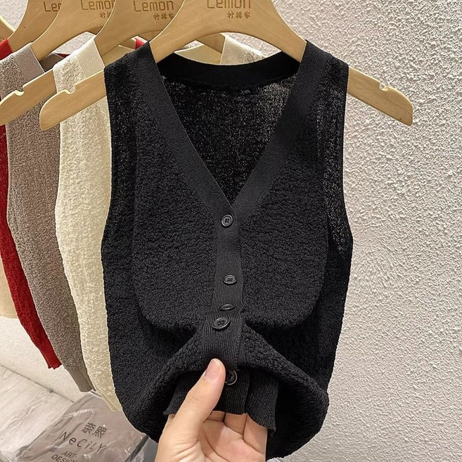 여성 여름 니트 조끼 얇은 냉장고 쿨링 니트 민소매 나시 여자 슬림핏 조끼 상의 LLJ