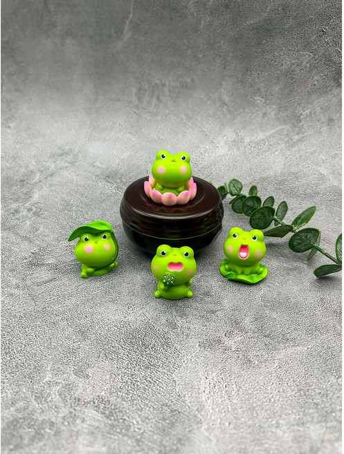 가지와나무 귀여운 행운 개구리 장식 인테리어소품 개업 선물 인형, 연잎을쓴개구리