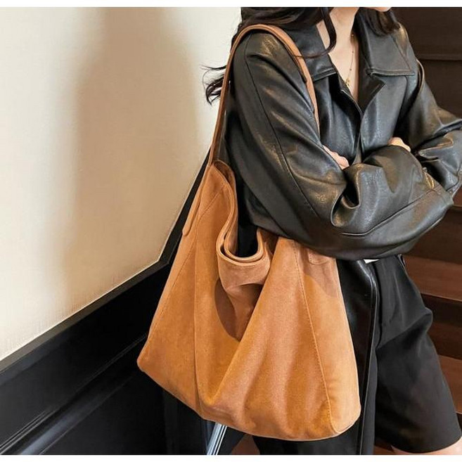 폭군의셰프 임윤아 윤아 연지영 가방 스웨이드 숄더백 데일리 캐주얼 보부상가방