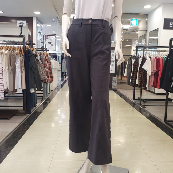 샤트렌 여성 여름 세미 통바지 뒤이밴드 적당한 와이드핏이 멋스러우며 뒤허리에 이밴드를 내장하여 편안한 피팅감을주는 아이템 세미와이드