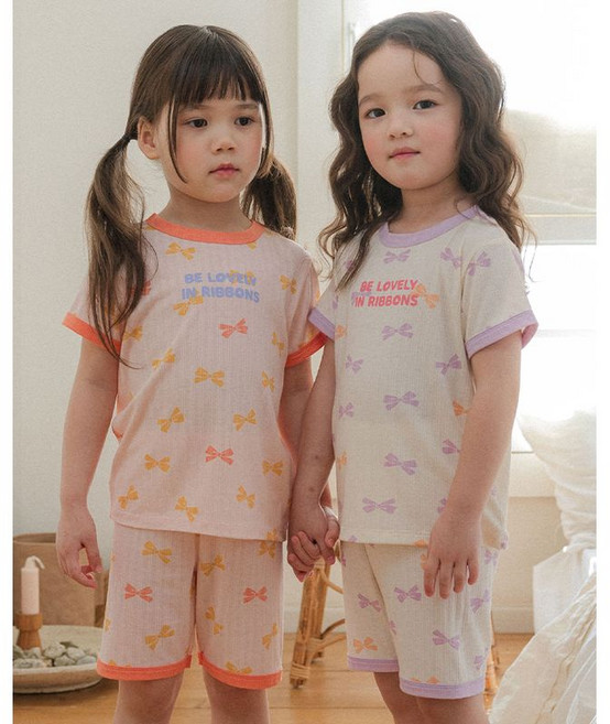 해피버스 러블리리본 25SS