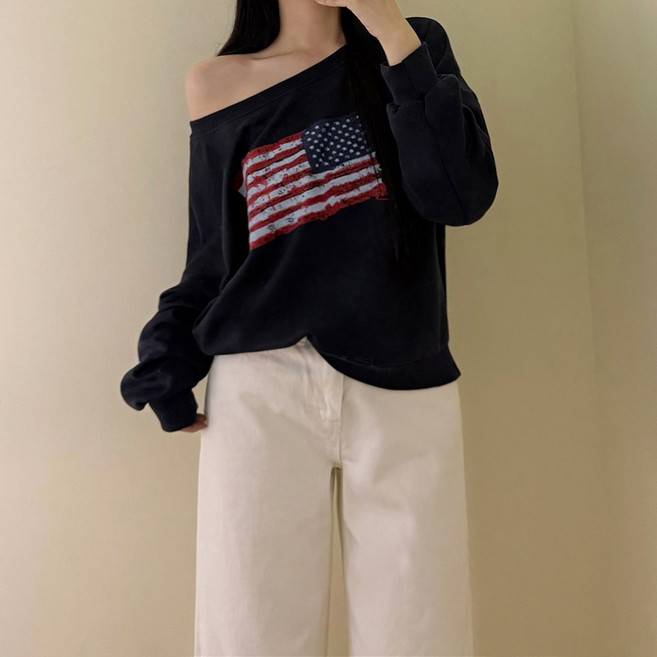 VANANA2 국내생산 원오프숄더 프린팅 맨투맨